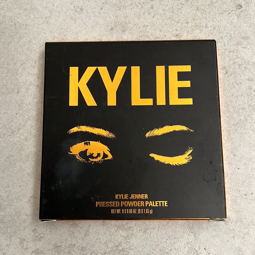 Kylie Pressed Powder Palette